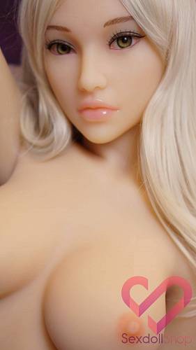 Секс кукла Минэко 146 с маленькой грудью 