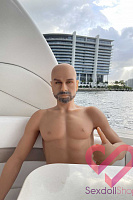 Секс куклы на яхте (фото 4)
