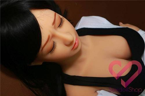 Секс кукла Мелисса 146 с закрытыми глазами 