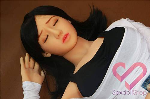 Секс кукла Мелисса 146 с закрытыми глазами 