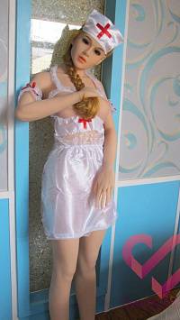Секс кукла Иден 163 в костюме медсестры (фото 1)