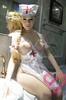 Секс кукла Иден 163 в костюме медсестры (фото 4)
