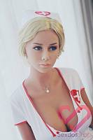 Фотографии секс куклы Артемида 165 в костюме медсестры (фото 7)